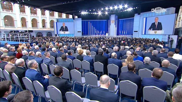 Память погибших в ходе СВО во время послания президента РФ почтили минутой молчания